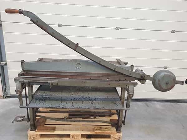 Schlagschere Trän­klein